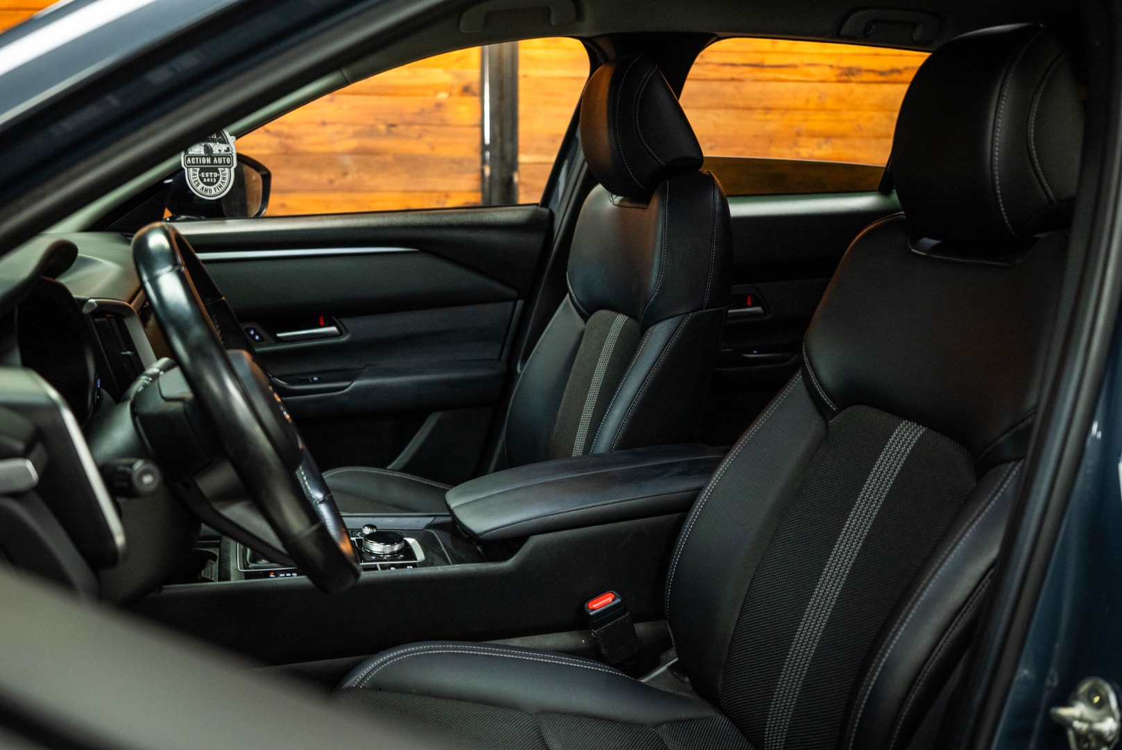 2024 Mazda CX-50 2.5 S Preferred photo 9