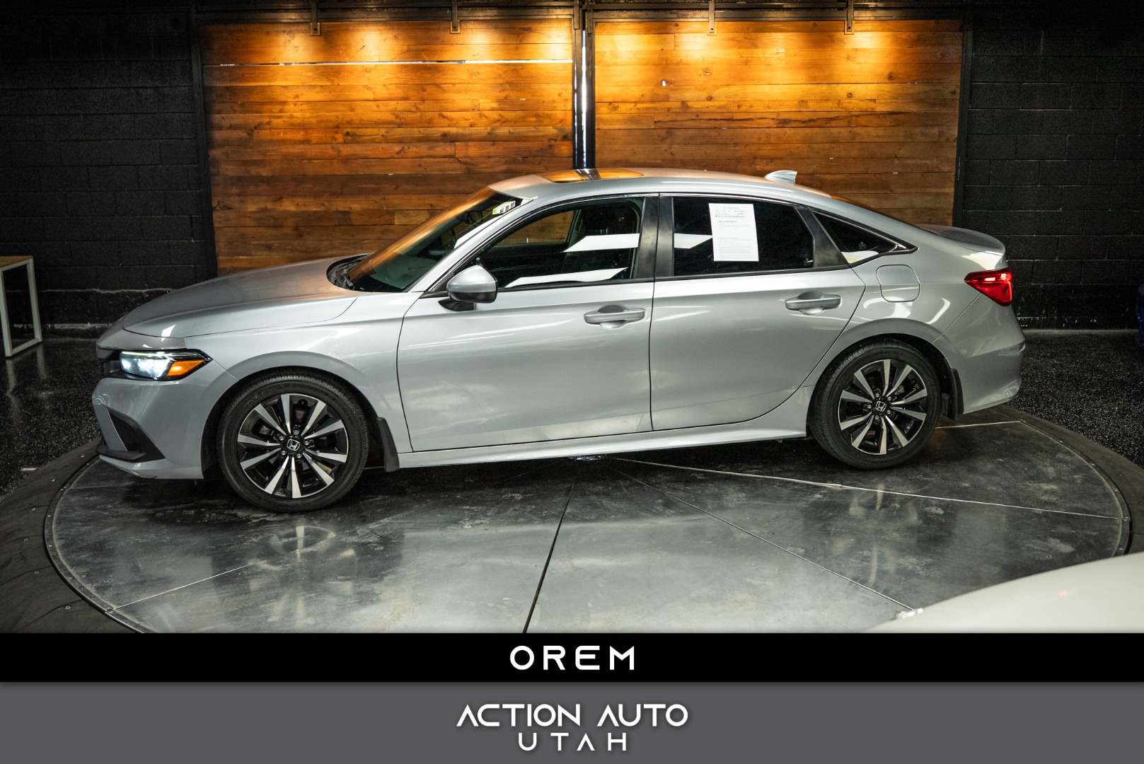 2022 Honda Civic EX's photo