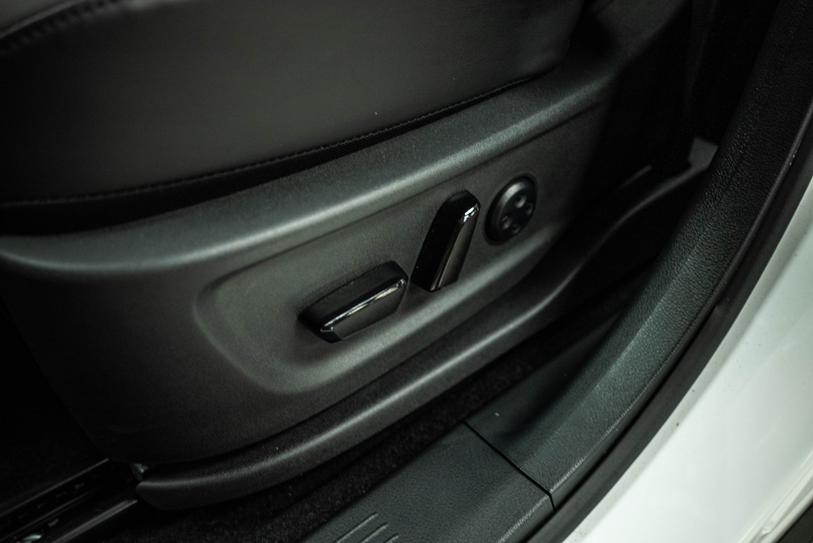 2024 Nissan ARIYA Engage photo 15