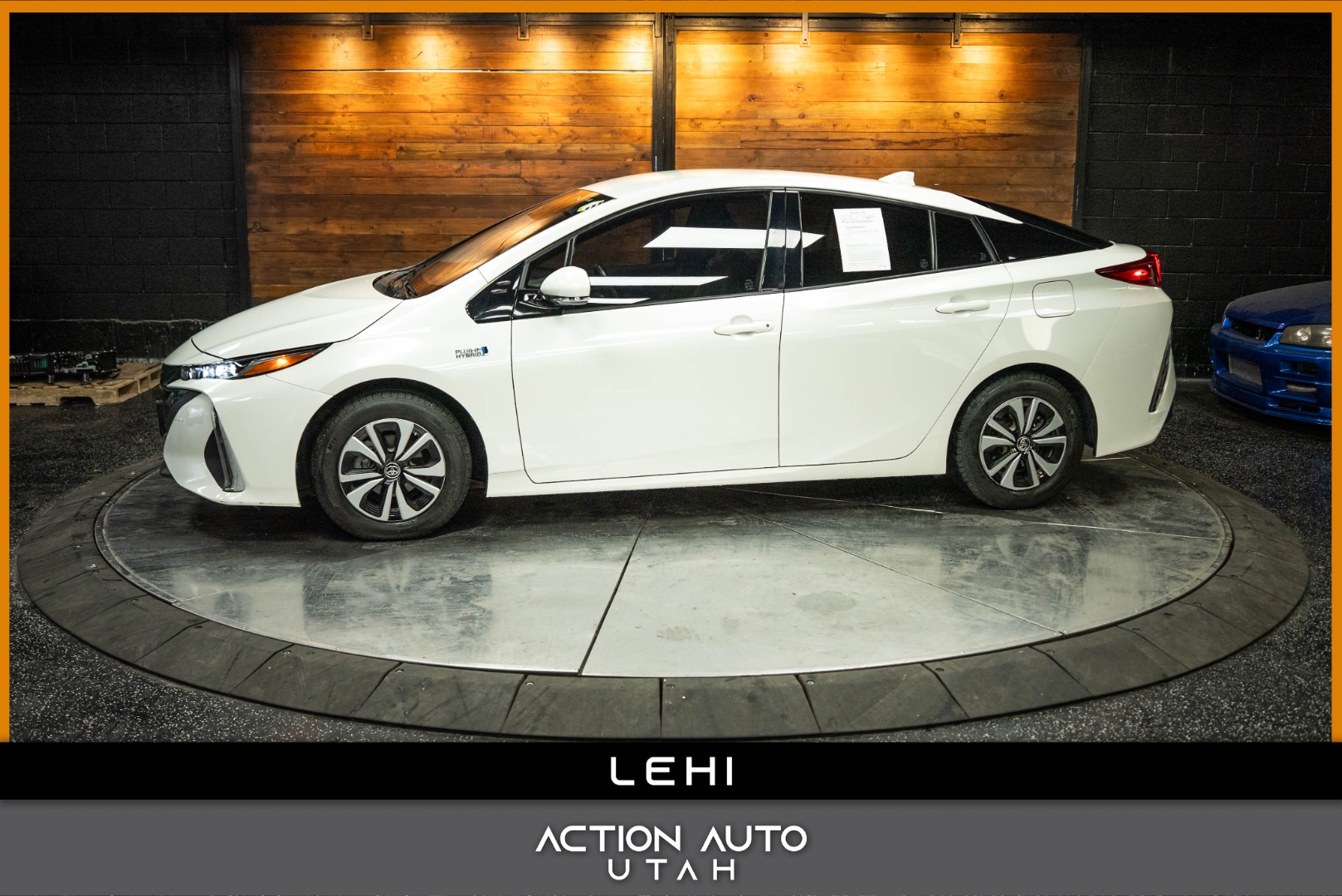 2017 Toyota Prius Prime Premium's photo