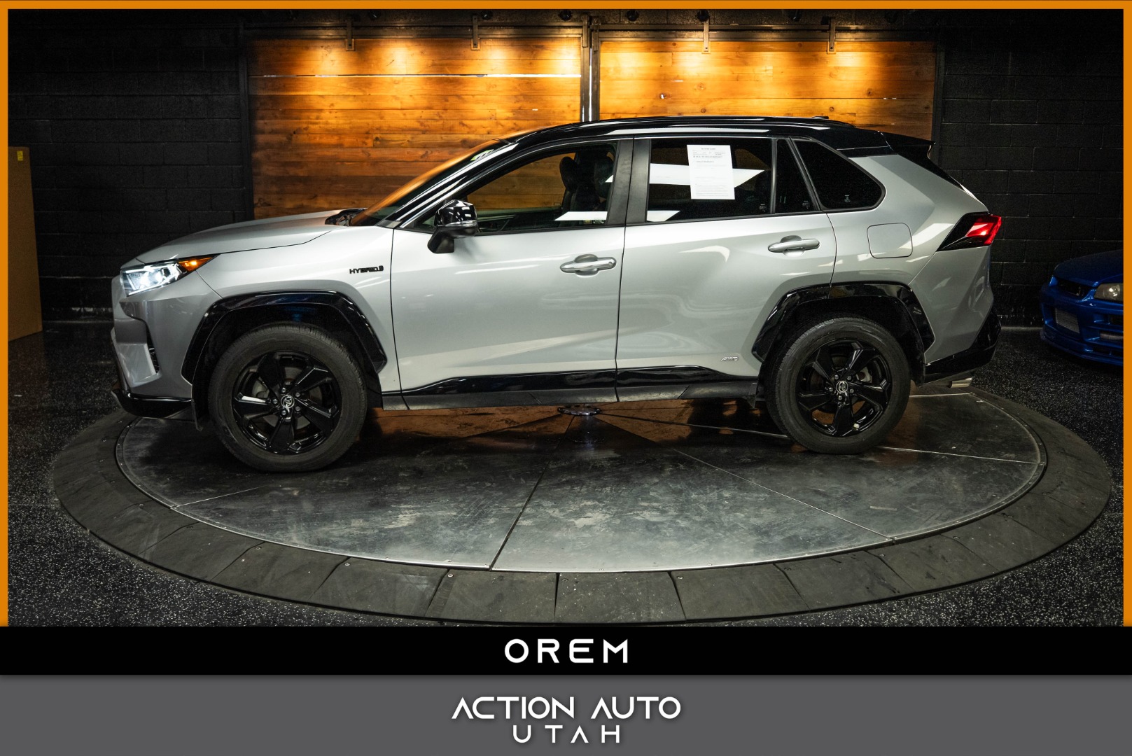 2020 Toyota RAV4 XSE's photo