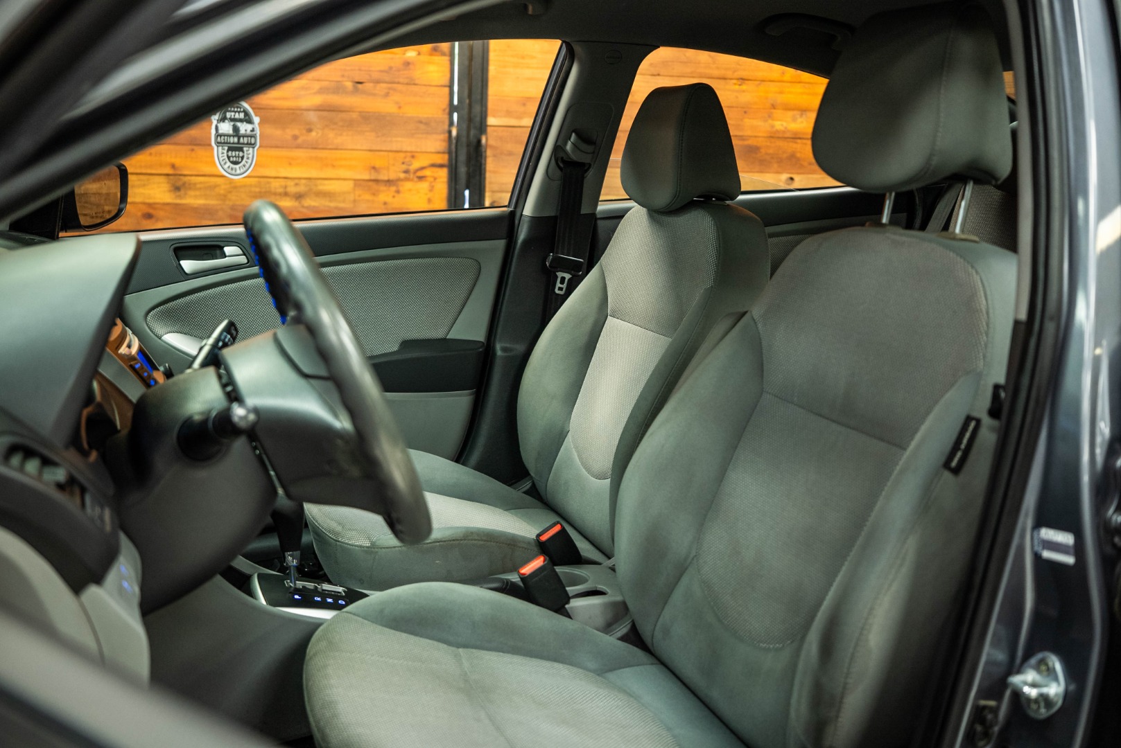 2014 Hyundai Accent GLS photo 9