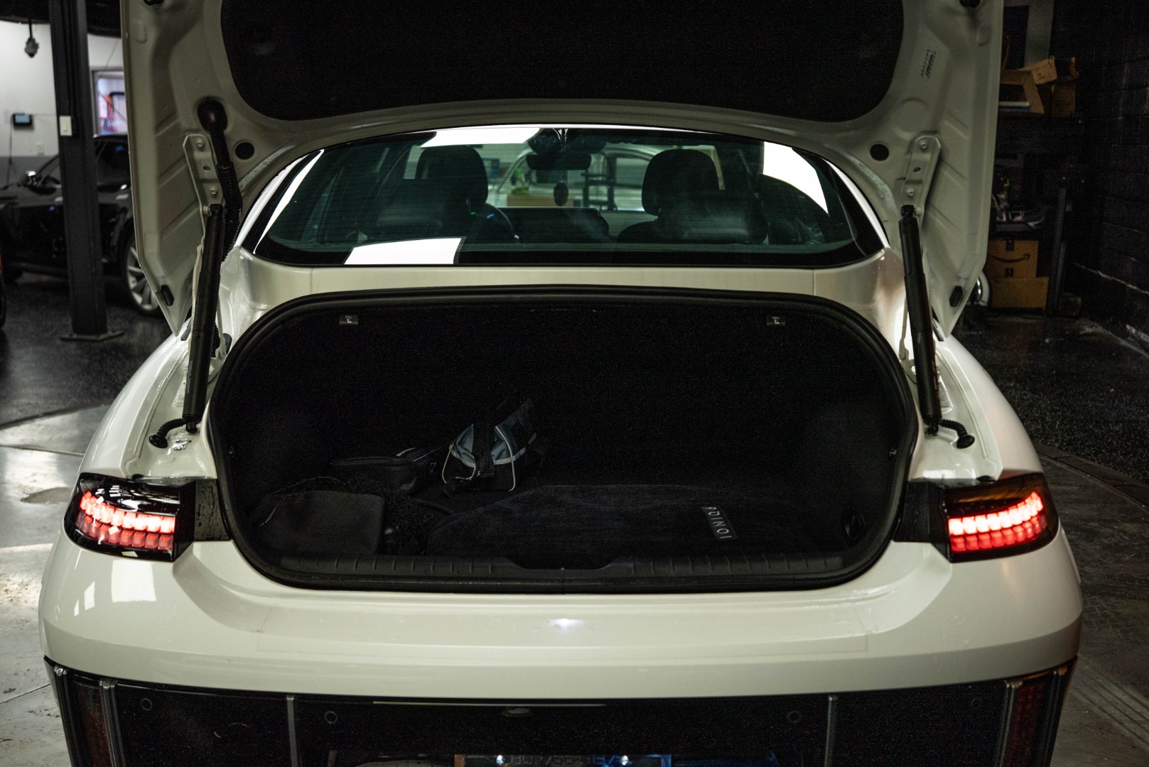 2024 Hyundai Ioniq 6 SE photo 6