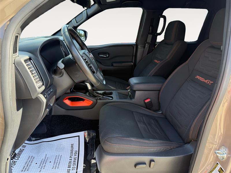 2023 Nissan Frontier Crew Cab PRO-4X photo 8