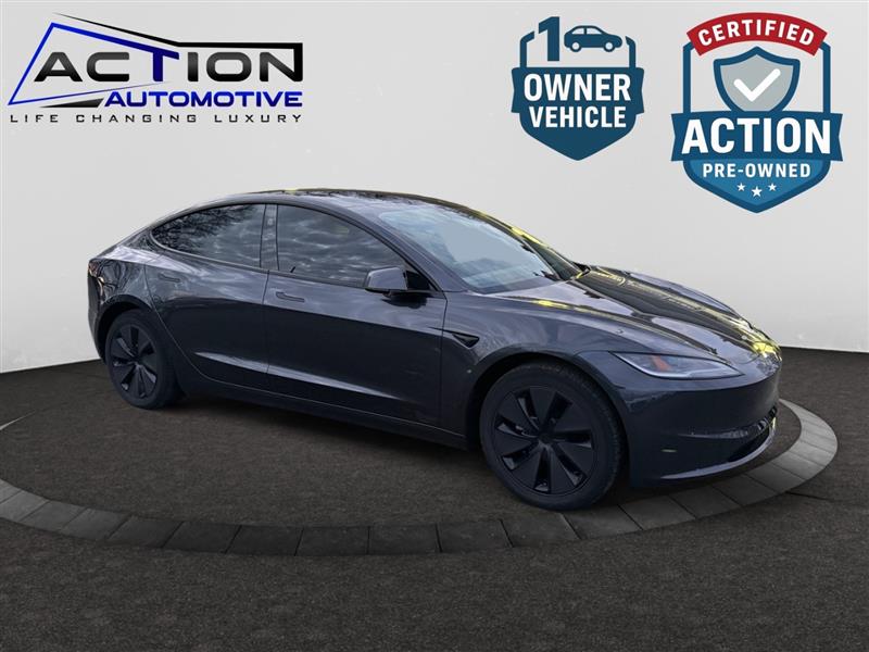 2025 Tesla Model 3 Performance's photo