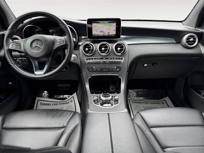 2018 Mercedes Benz GLC 300 photo 10