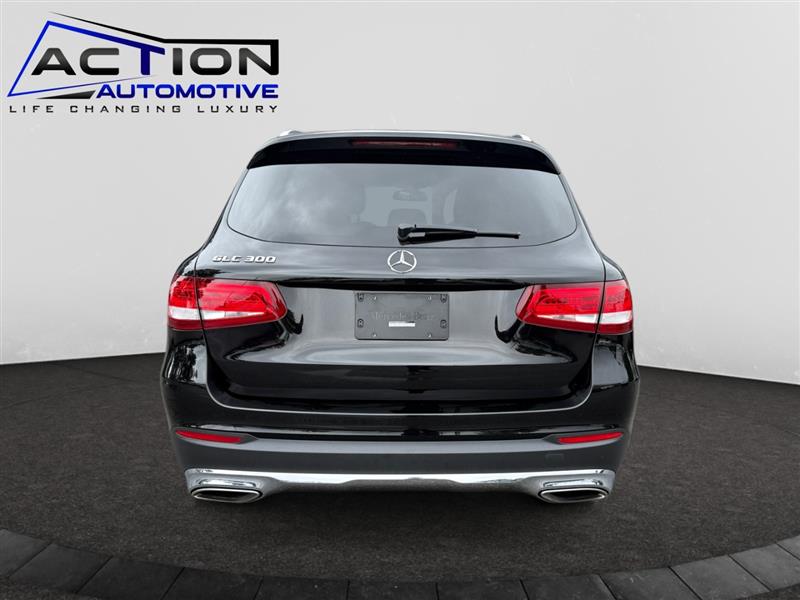 2018 Mercedes Benz GLC 300 photo 6