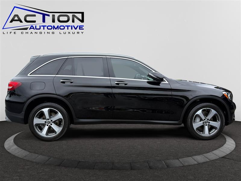 2018 Mercedes Benz GLC 300 photo 8