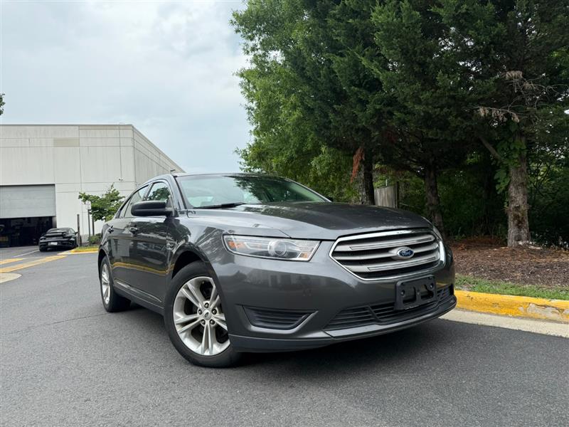 2015 FORD TAURUS SE