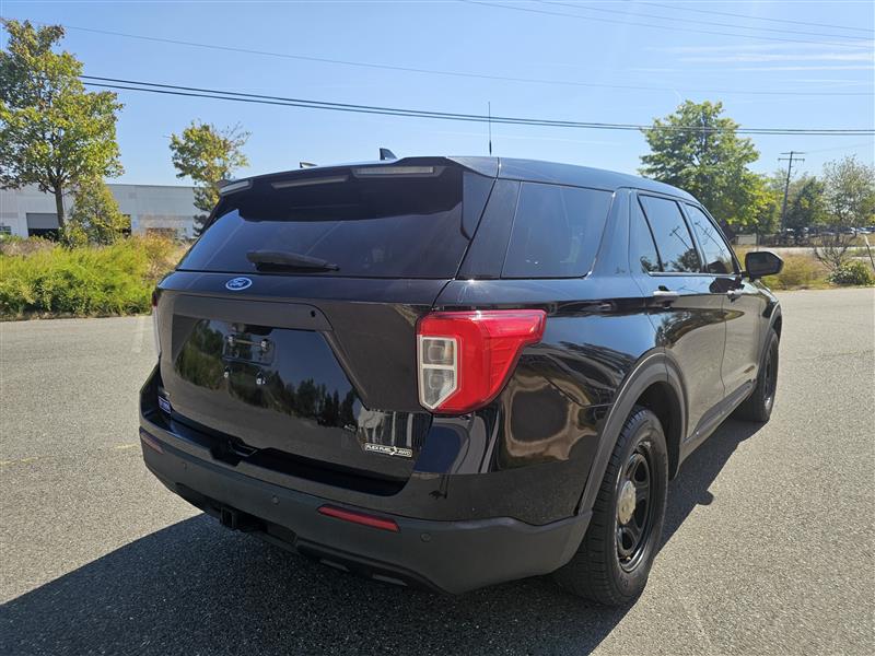 2020 Ford Explorer photo 3