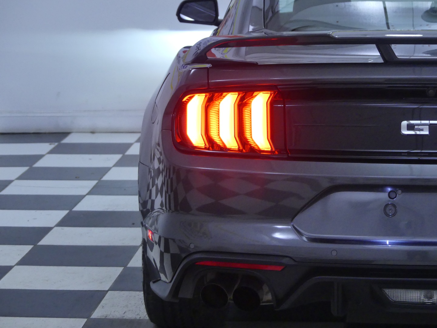 2019 Ford Mustang GT Premium photo 23