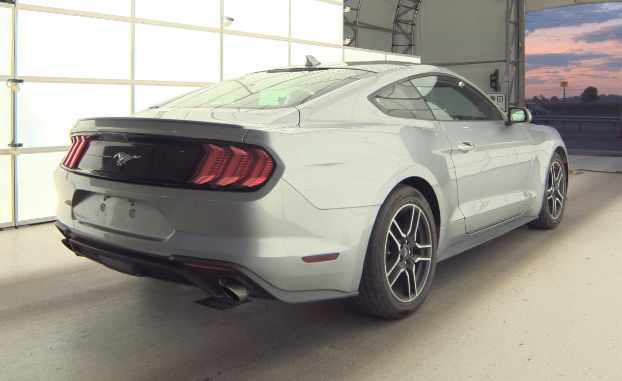 2021 Ford Mustang EcoBoost Premium photo 7