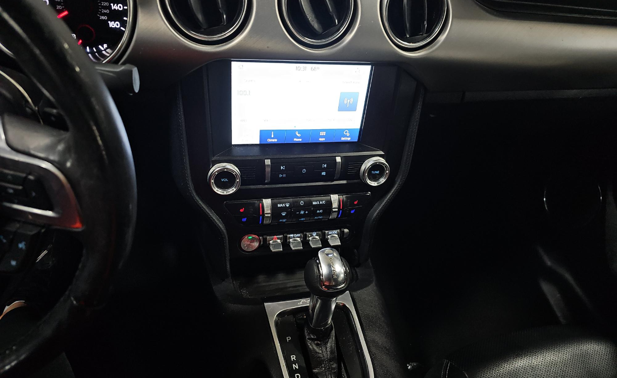 2021 Ford Mustang EcoBoost Premium photo 8