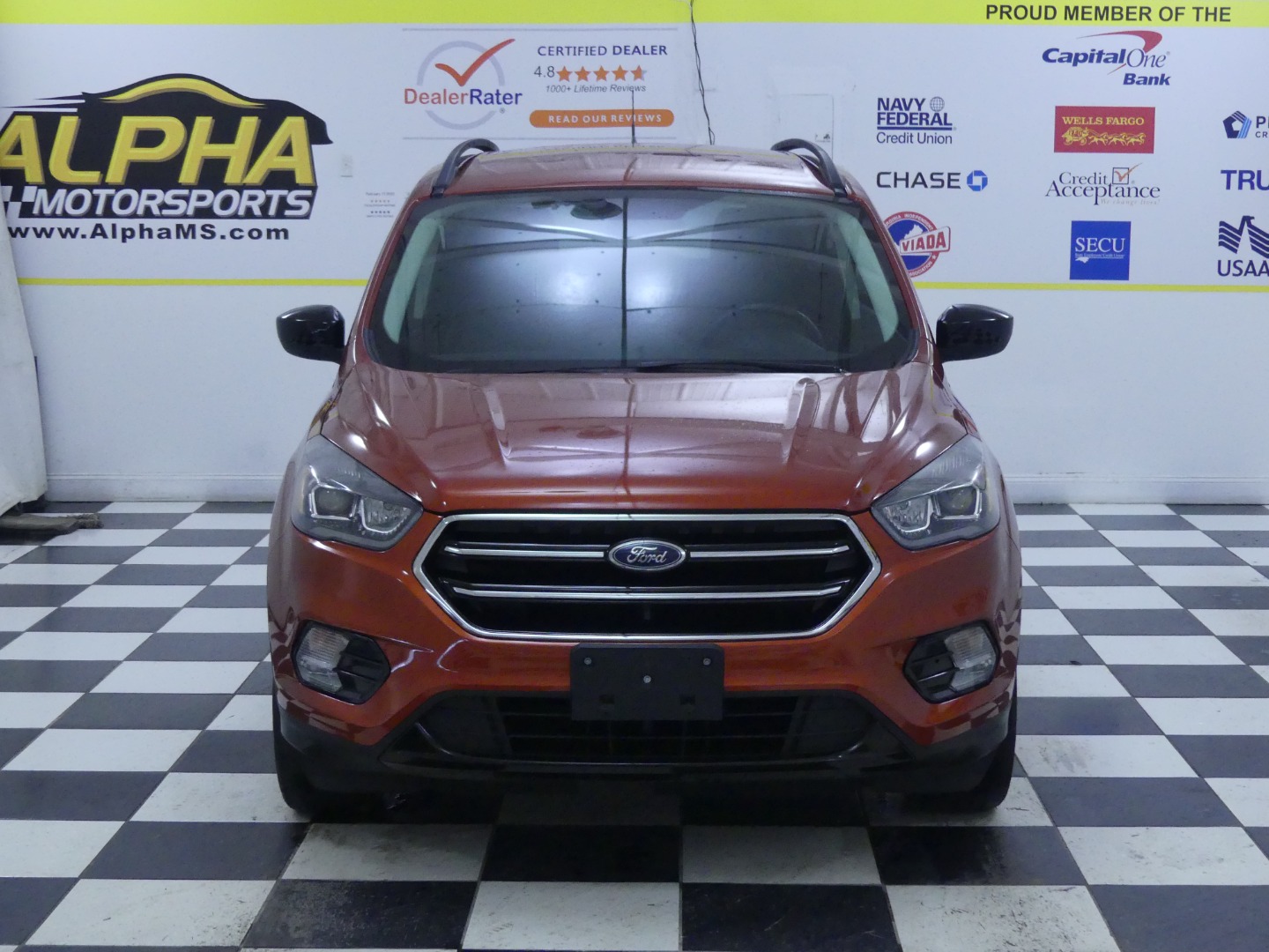 2019 Ford Escape SE photo 2