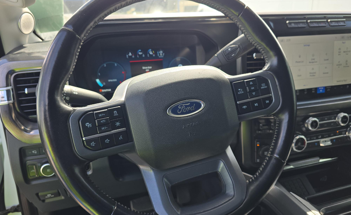 2023 Ford F-250 Lariat photo 6