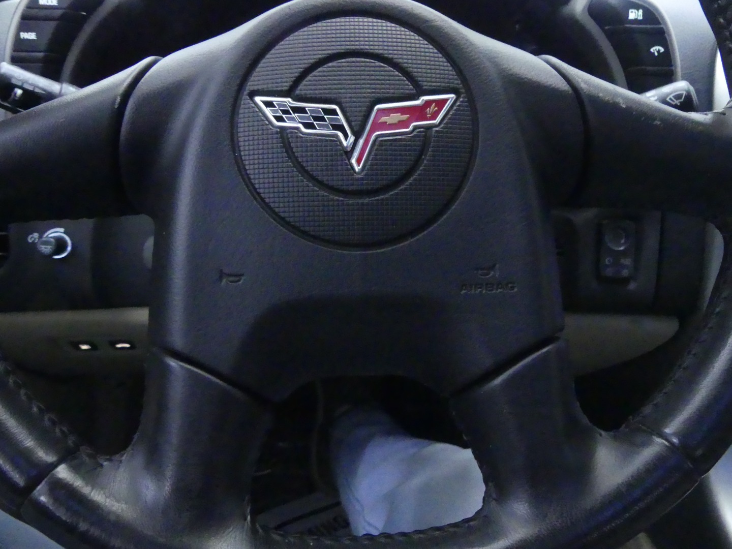 2005 Chevrolet Corvette Base photo 8