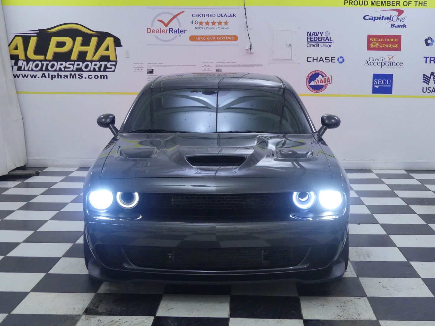 2015 Dodge Challenger SRT8 Hellcat photo 4
