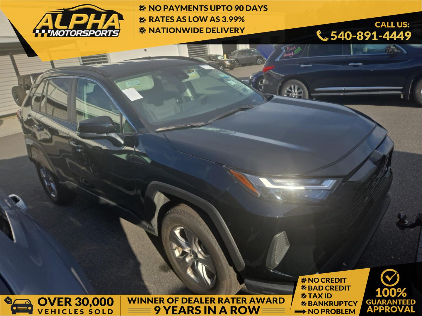 2025 Toyota RAV4 XLE's photo