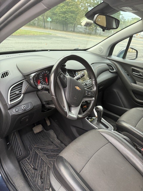 2019 Chevrolet Trax LT photo 3
