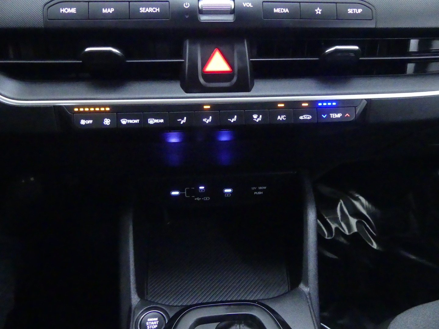 2025 Kia K4 LXS photo 12