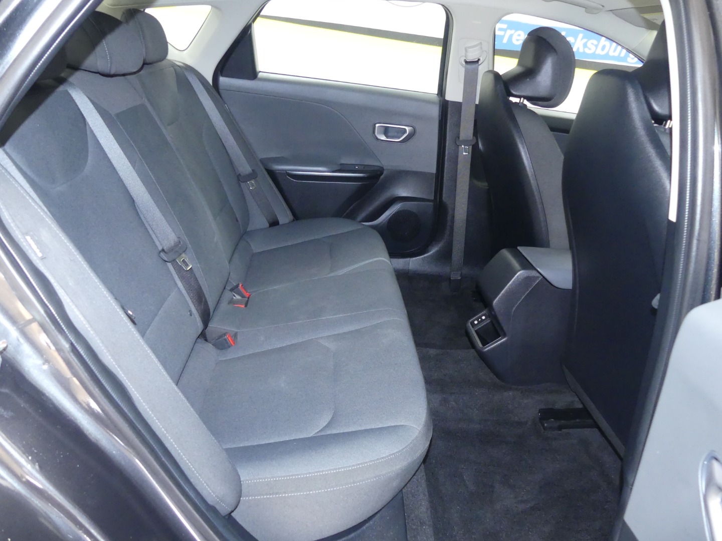 2025 Kia K4 LXS photo 18