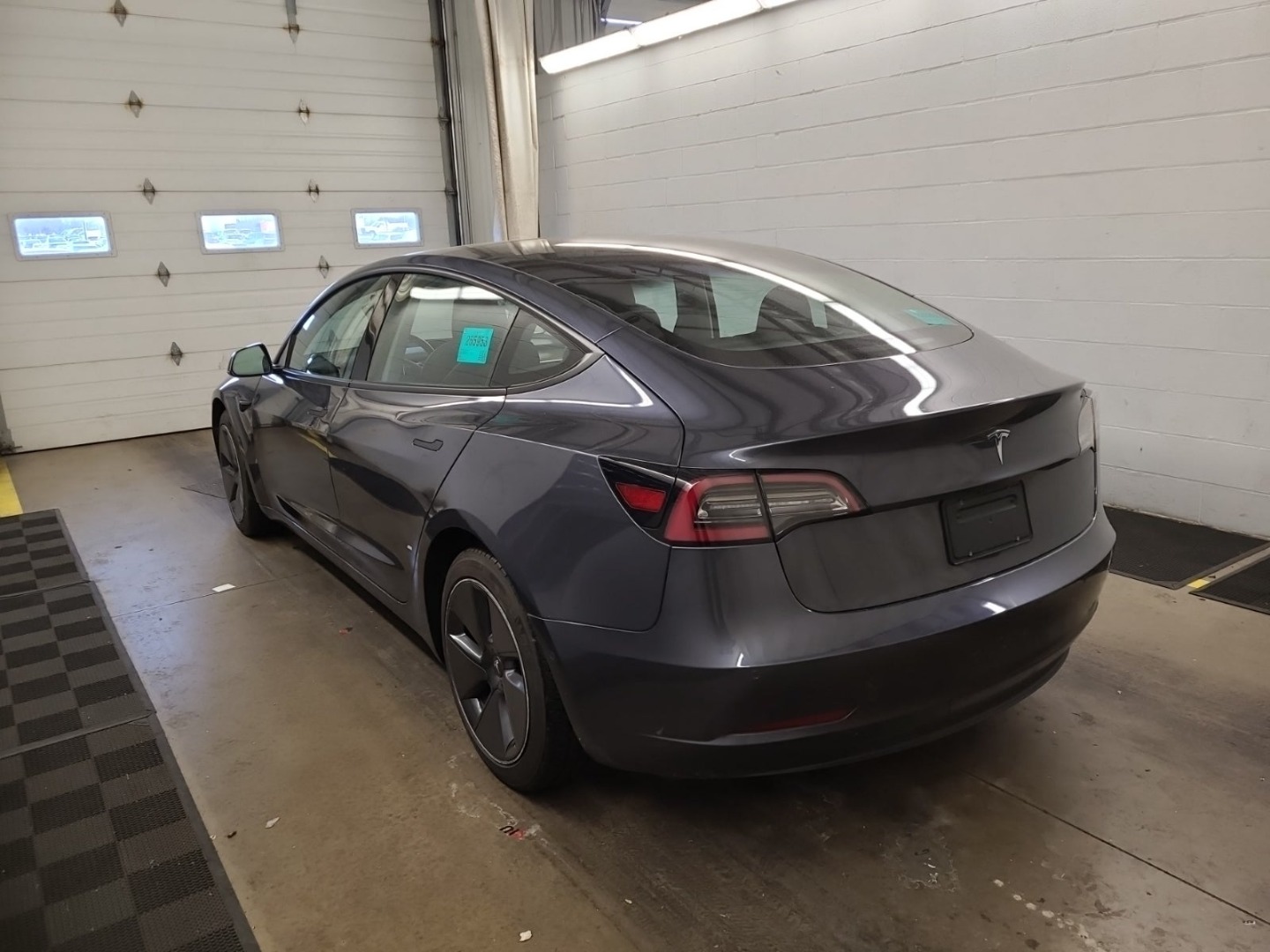 2022 Tesla Model 3 Base photo 5