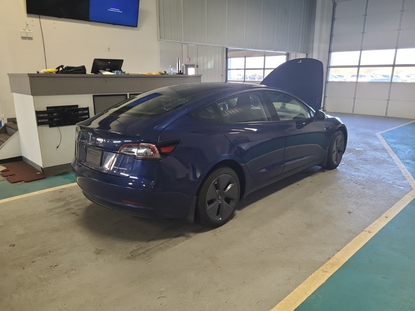 2022 Tesla Model 3 Long Range photo 5