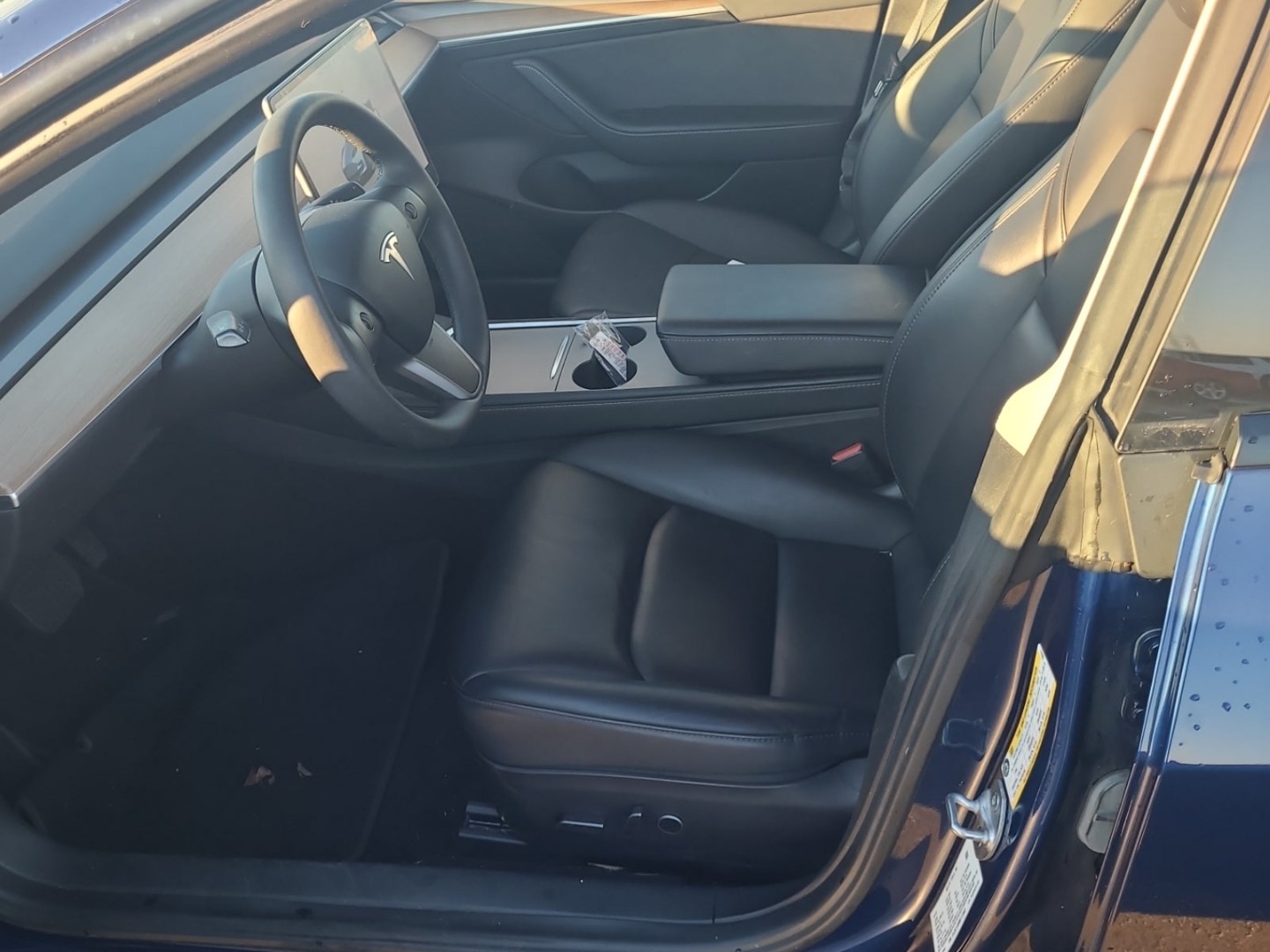 2022 Tesla Model 3 Long Range photo 8