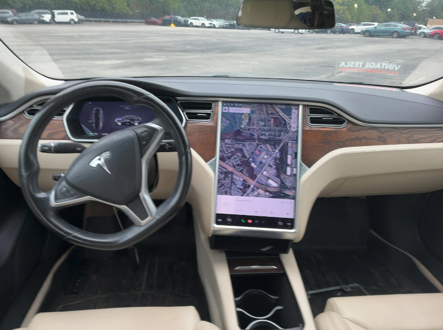 2017 Tesla Model S 75D photo 6