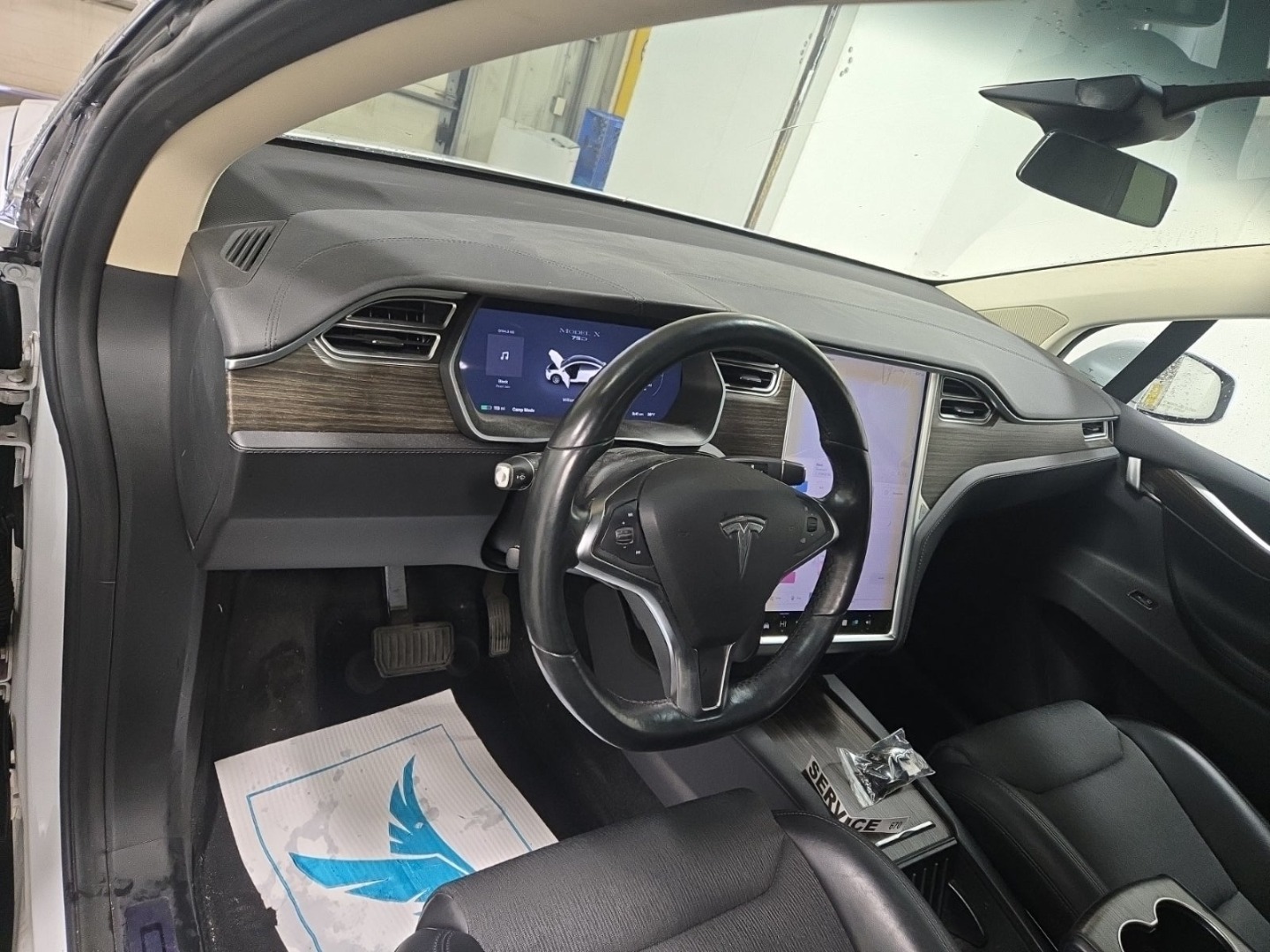 2016 Tesla Model X 75D photo 9