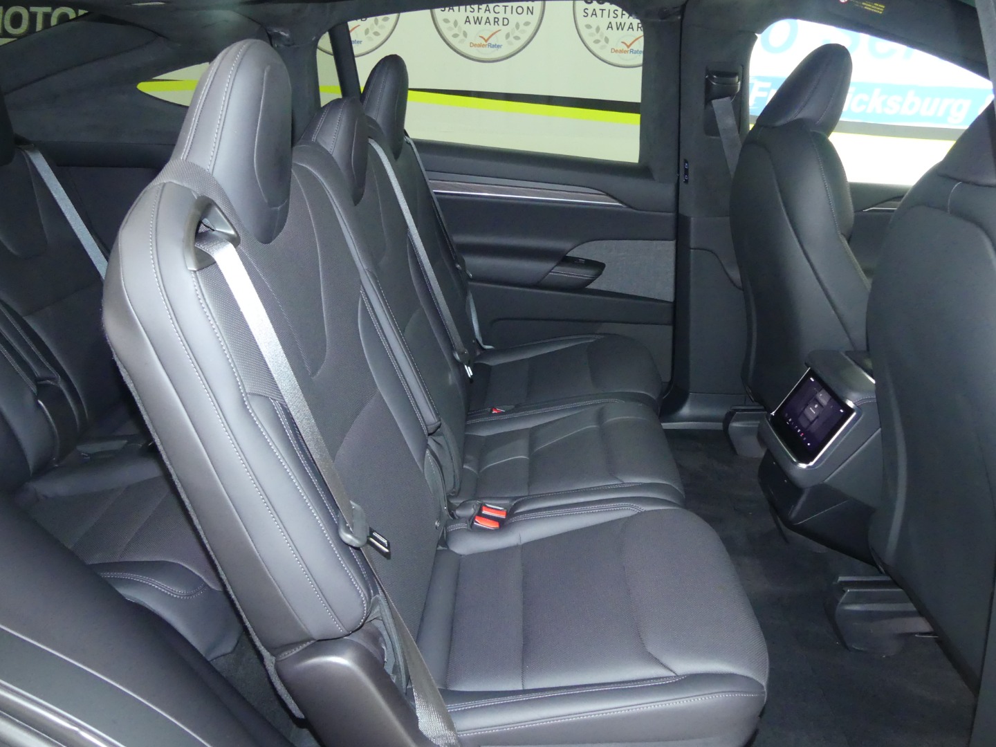 2022 Tesla Model X photo 10