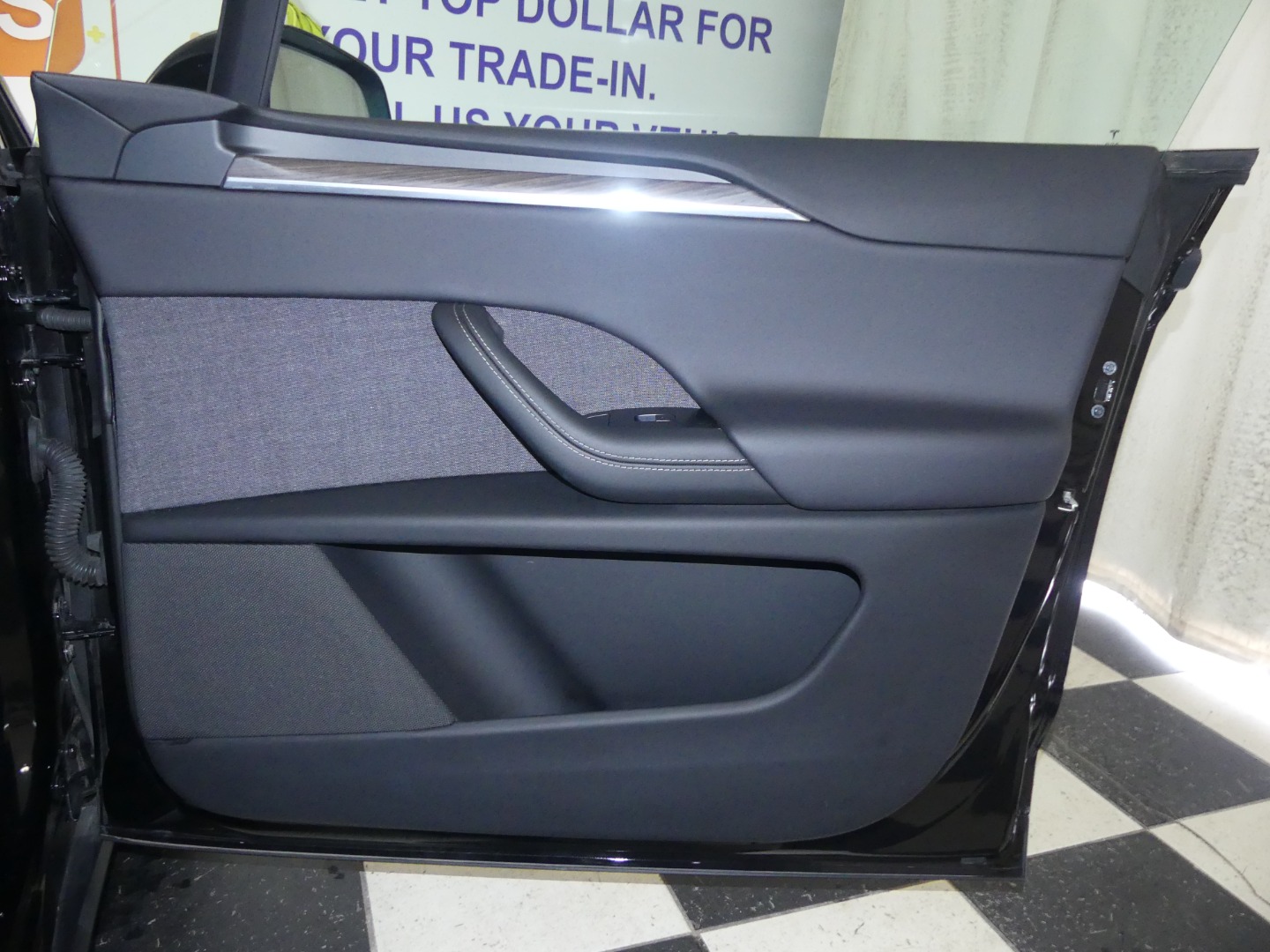 2022 Tesla Model X photo 13