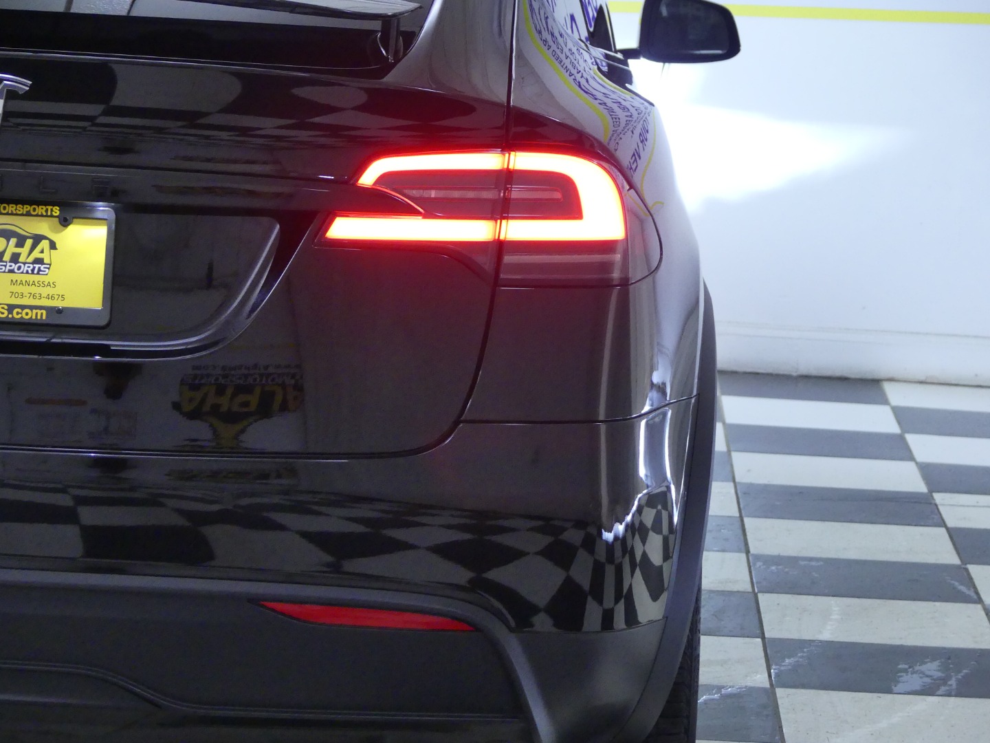 2022 Tesla Model X photo 16