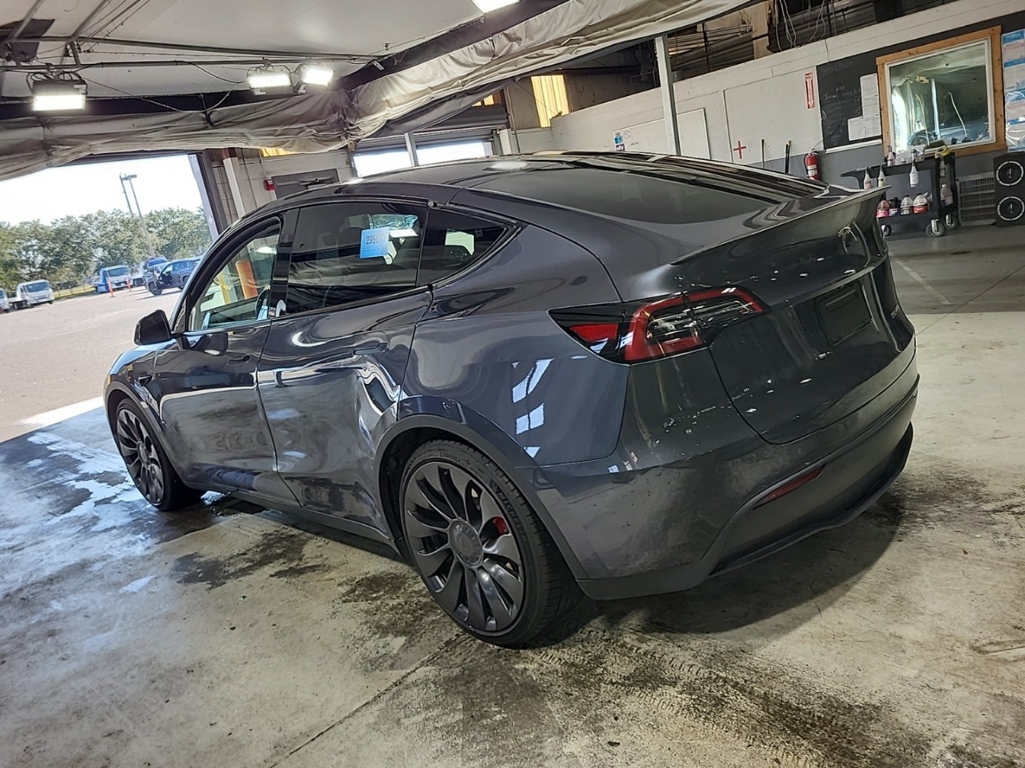 2023 Tesla Model Y Performance photo 4