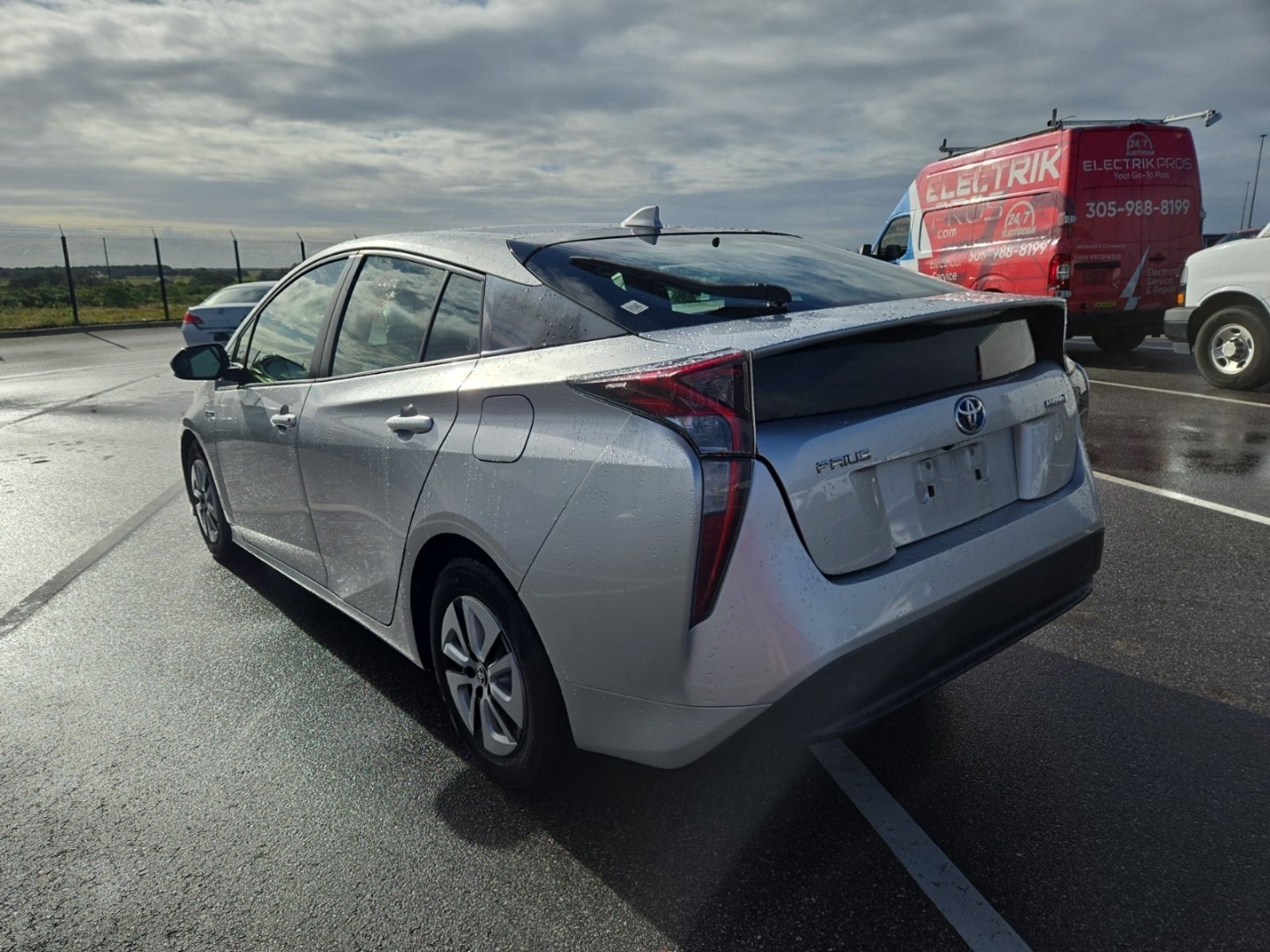 2017 Toyota Prius Two Eco Three Four Touring photo 3