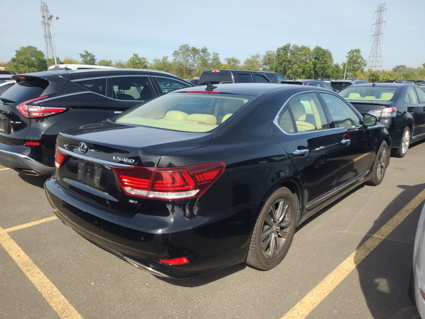 2013 Lexus LS 460 L photo 2