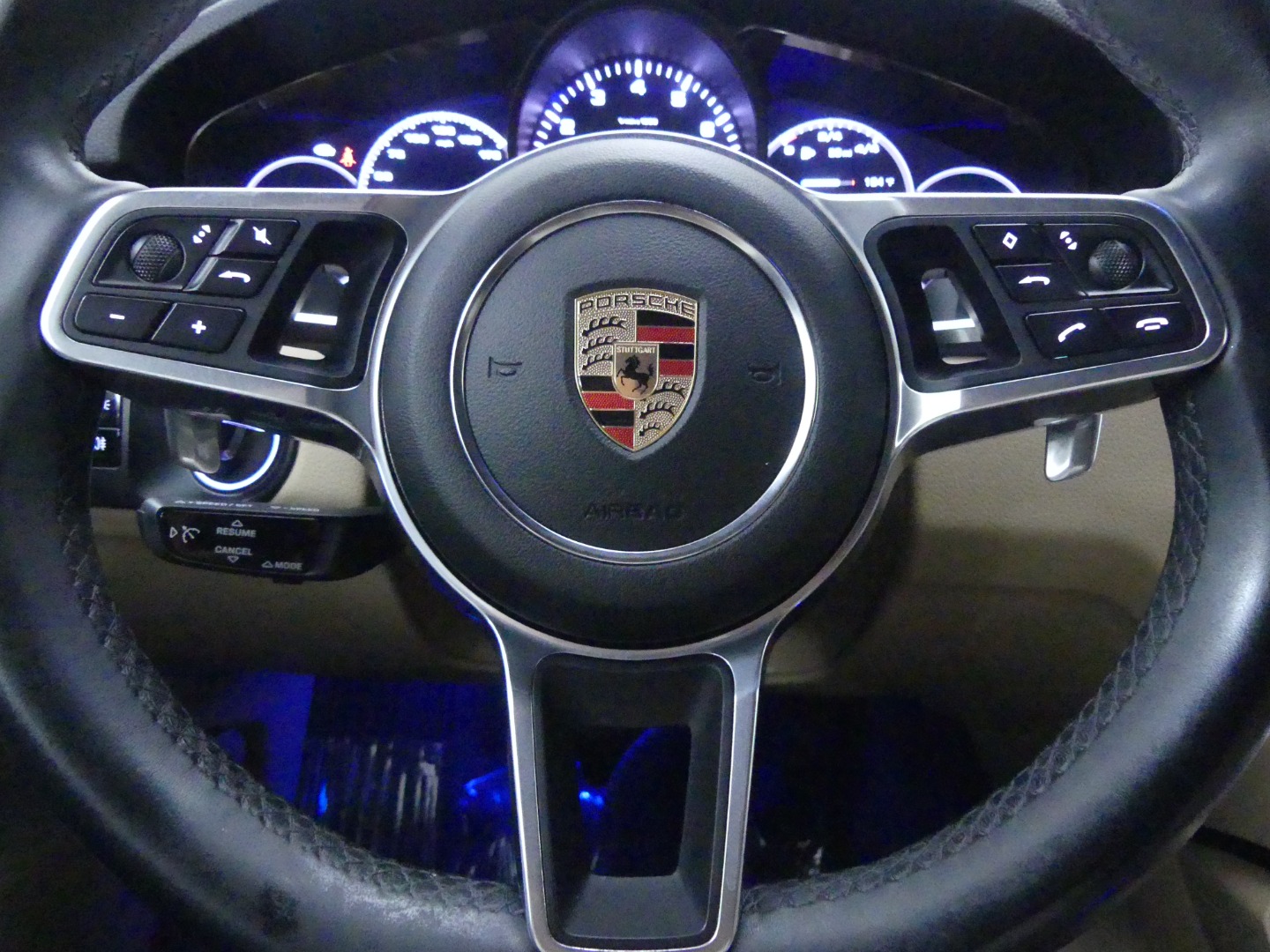 2019 Porsche Cayenne photo 16