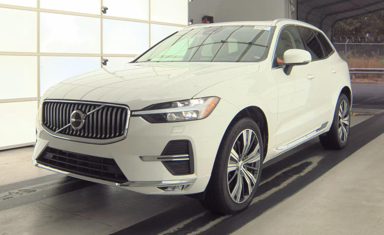 2022 Volvo XC60 Inscription photo 2