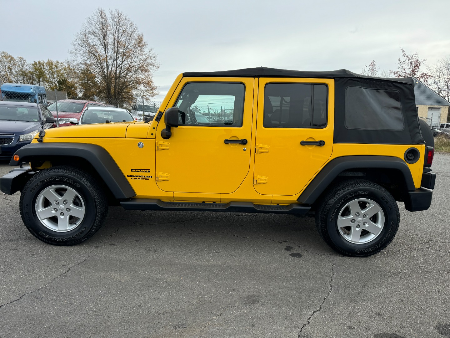 2015 Jeep Wrangler Unlimited Sport photo 3