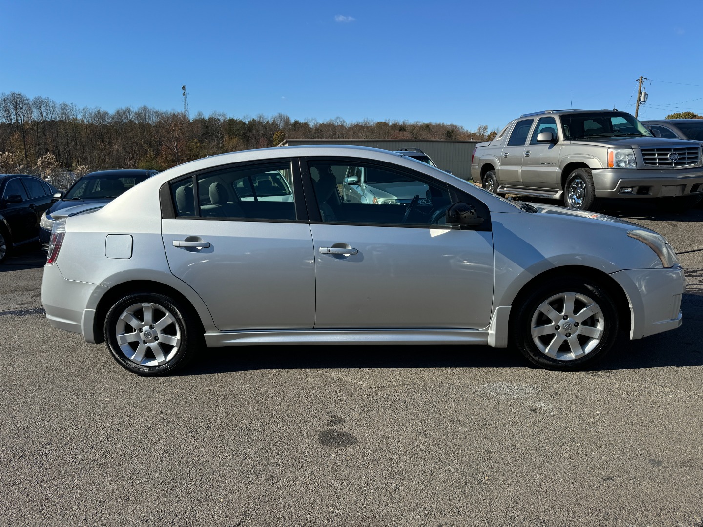 2010 Nissan Sentra SR photo 6