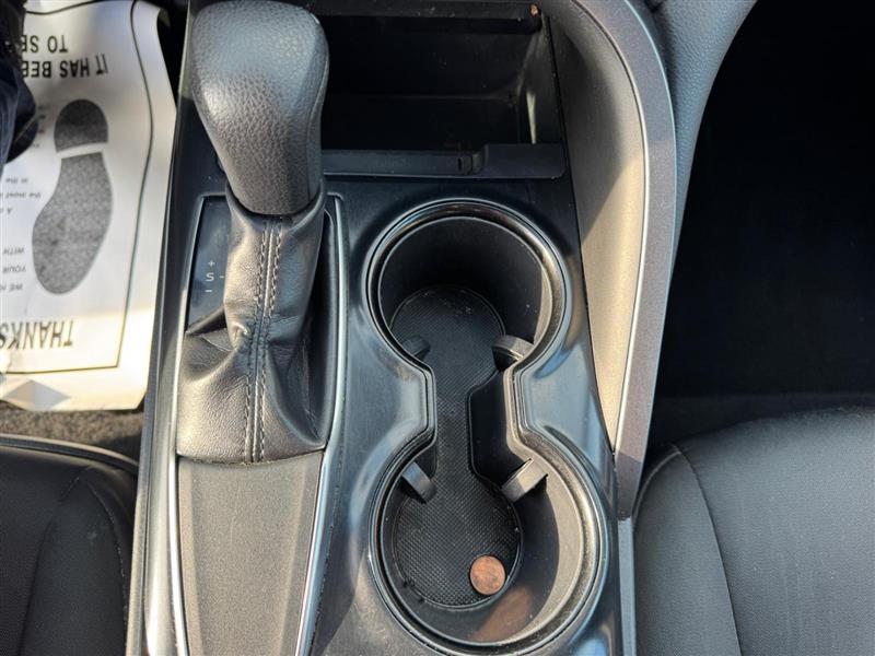 2019 Toyota Camry LE photo 26