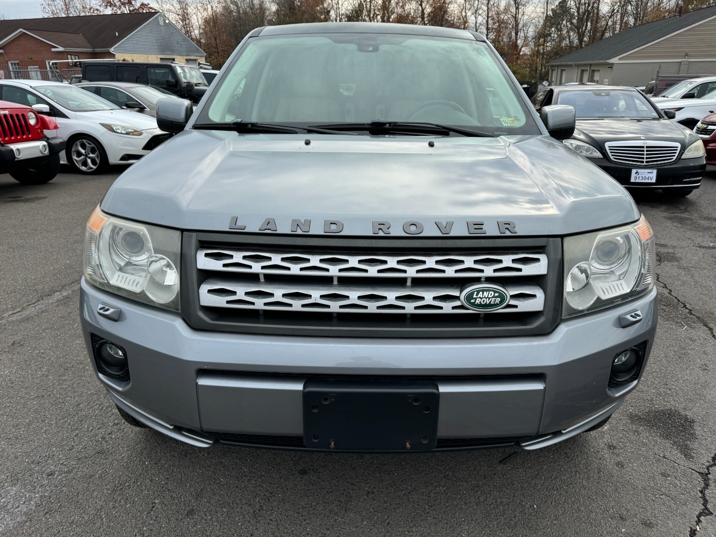 2012 Land Rover LR2 Base photo 1