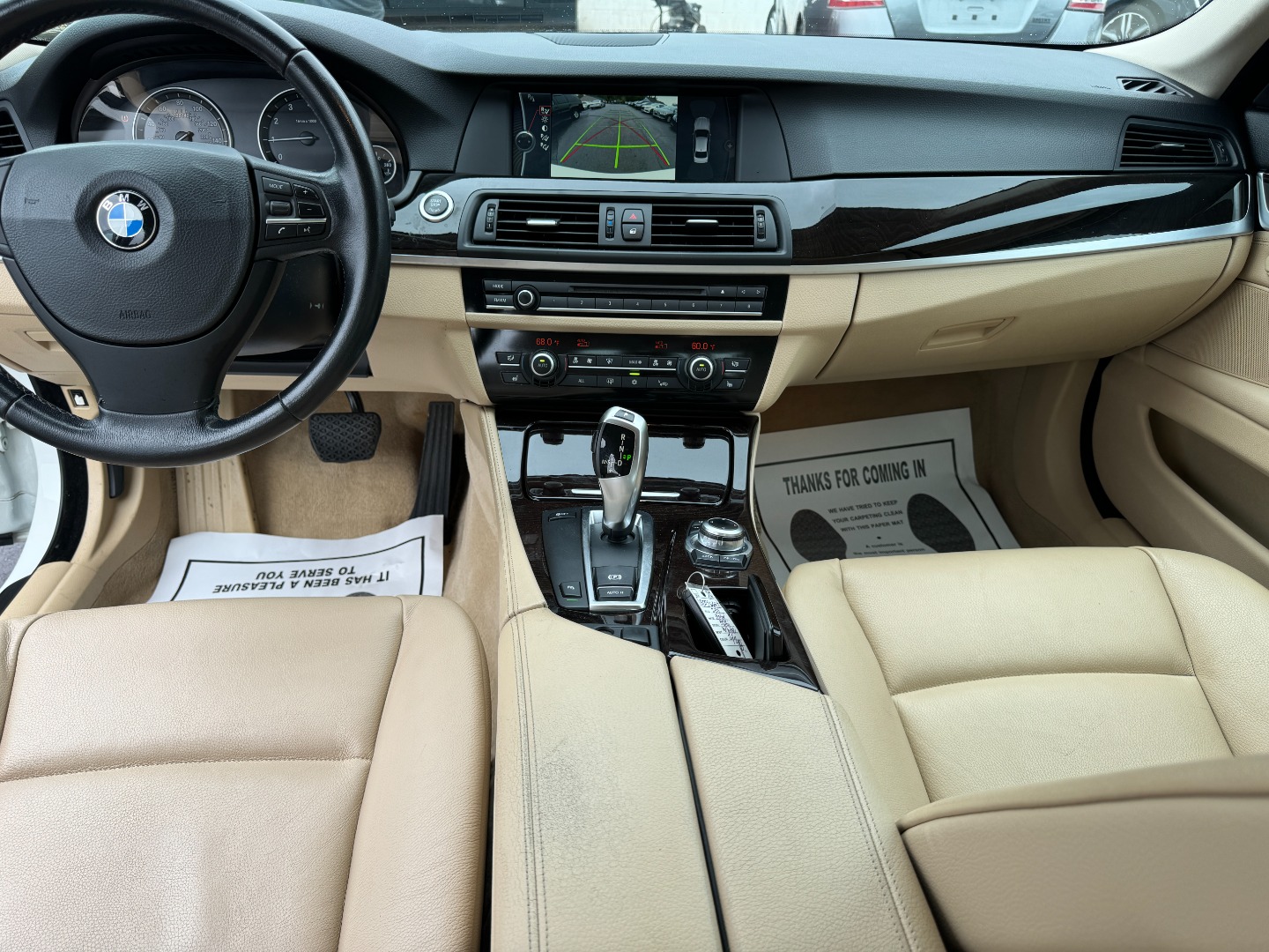 2011 BMW 5 Series 528i photo 22