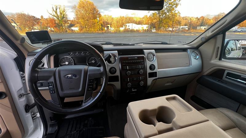 2012 Ford F-150 Lariat photo 13