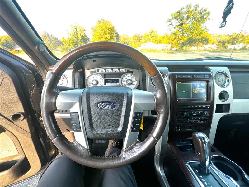 2010 Ford F-150 Lariat photo 13