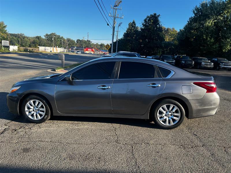 2018 Nissan Altima S photo 4