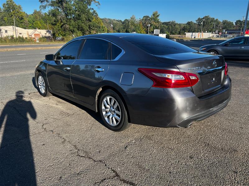 2018 Nissan Altima S photo 5