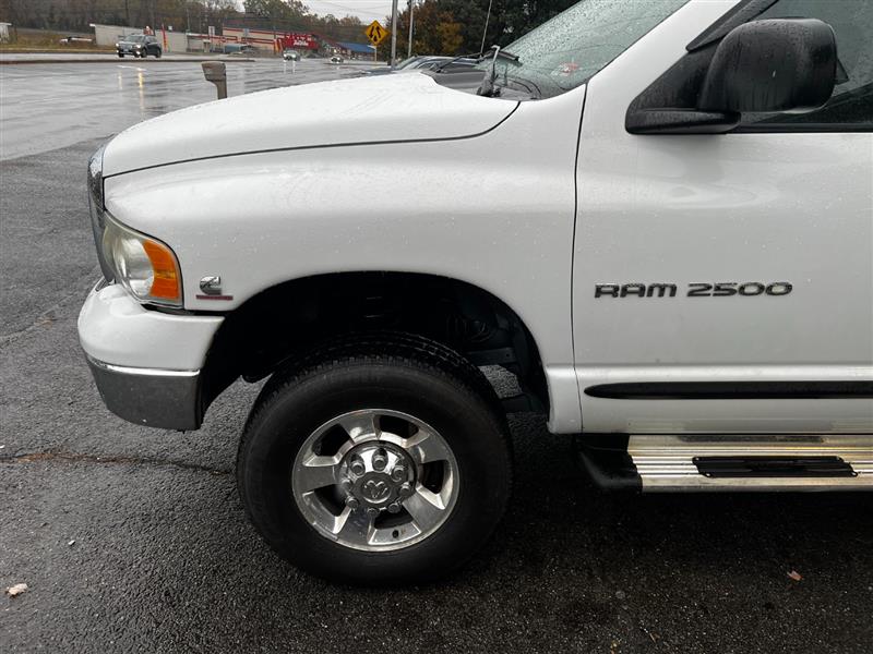 2005 Dodge Ram 2500 Pickup SLT photo 10