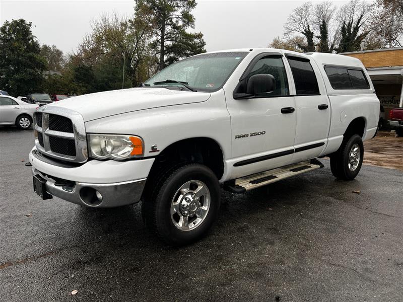 2005 Dodge Ram 2500 Pickup SLT photo 3