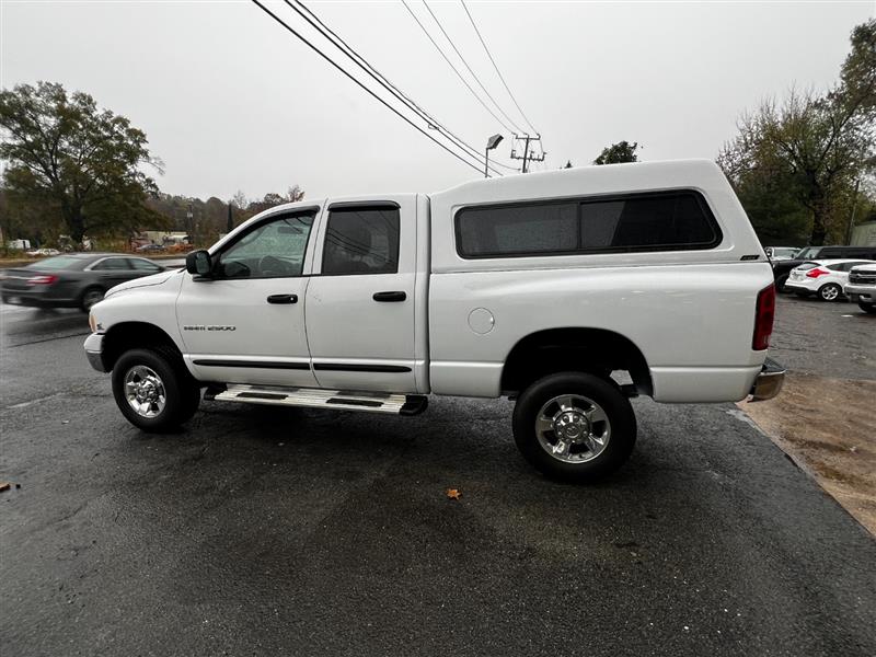 2005 Dodge Ram 2500 Pickup SLT photo 4